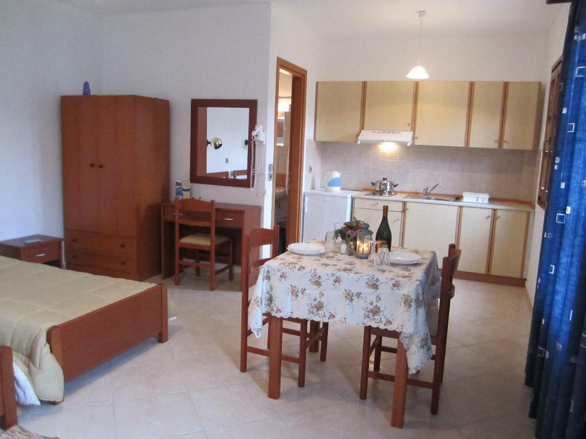 Tilos Fantasy Livadia  Екстер'єр фото